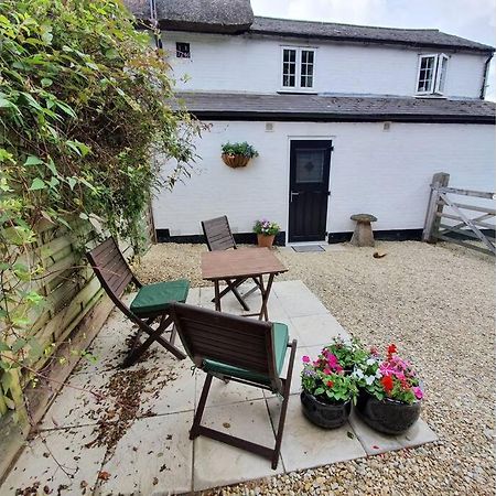 The Old Bakery Annex - Broad Hinton, Wiltshire. Exterior foto